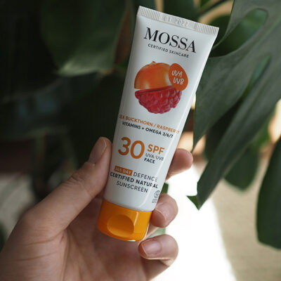 Mossa 365 Days Defence sävyttävä aurinkosuojavoide