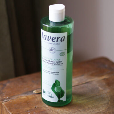 vedenkestävän ripsivärin poisto - Lavera Barrier Balance 2-Phase Micellar Water