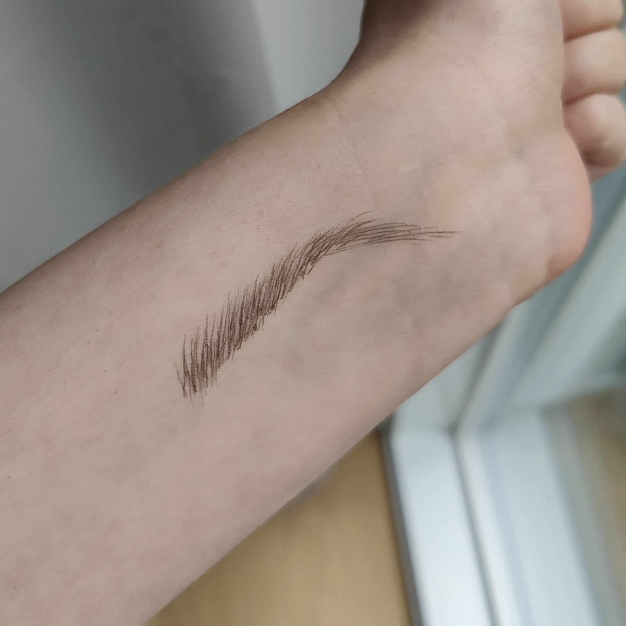 LOreal-Paris-Infaillible-Faux-Brow-Pen